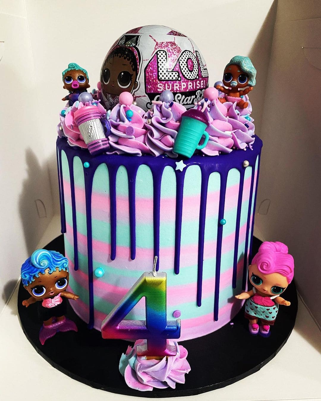 Pastel de muñecas LOL Surprise - Imágenes e ideas de cumpleaños
