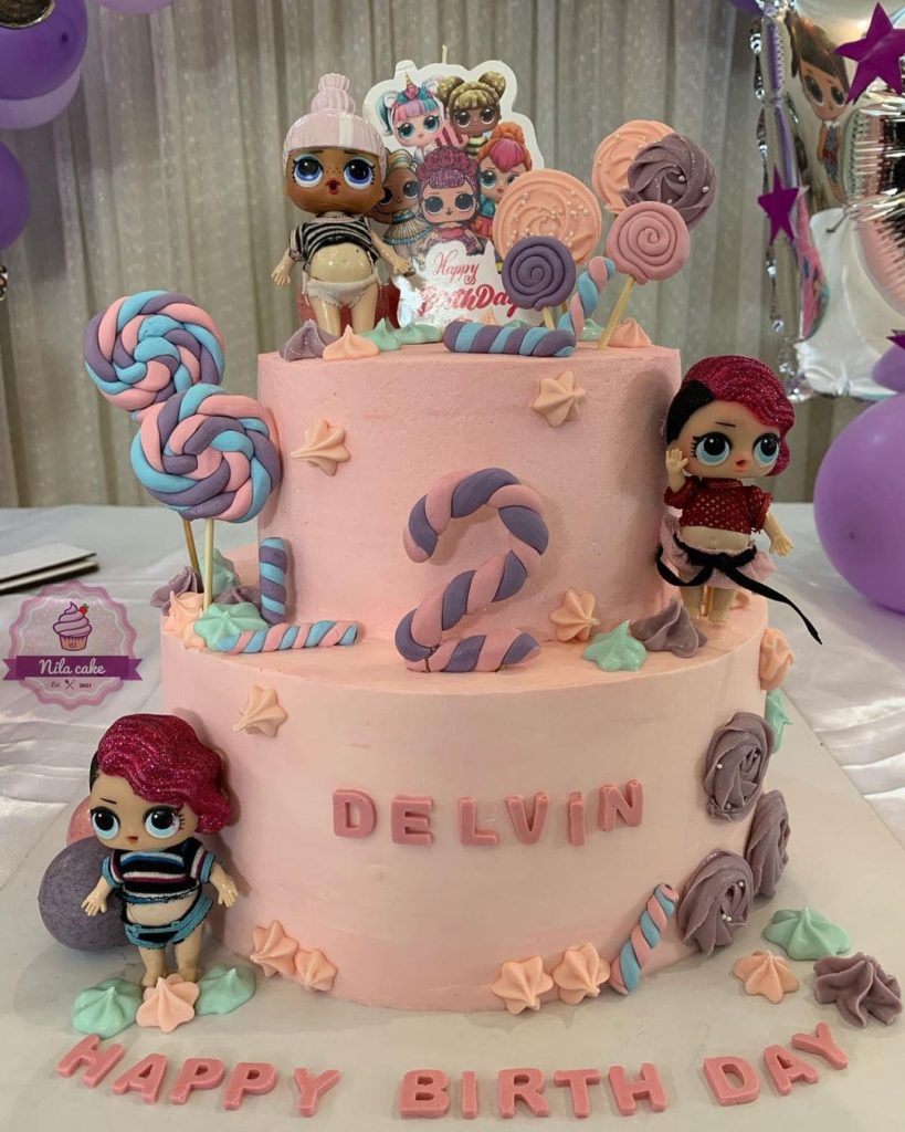 Cake with lol dolls for a girl 2 years old