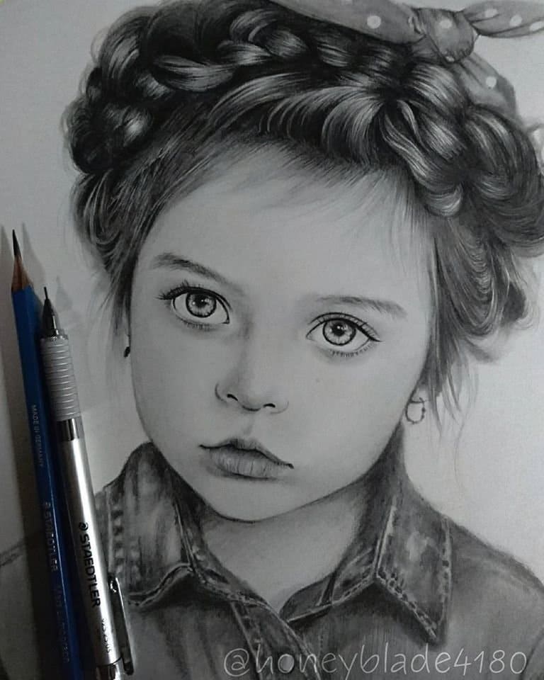 Realistic drawings with a pencil